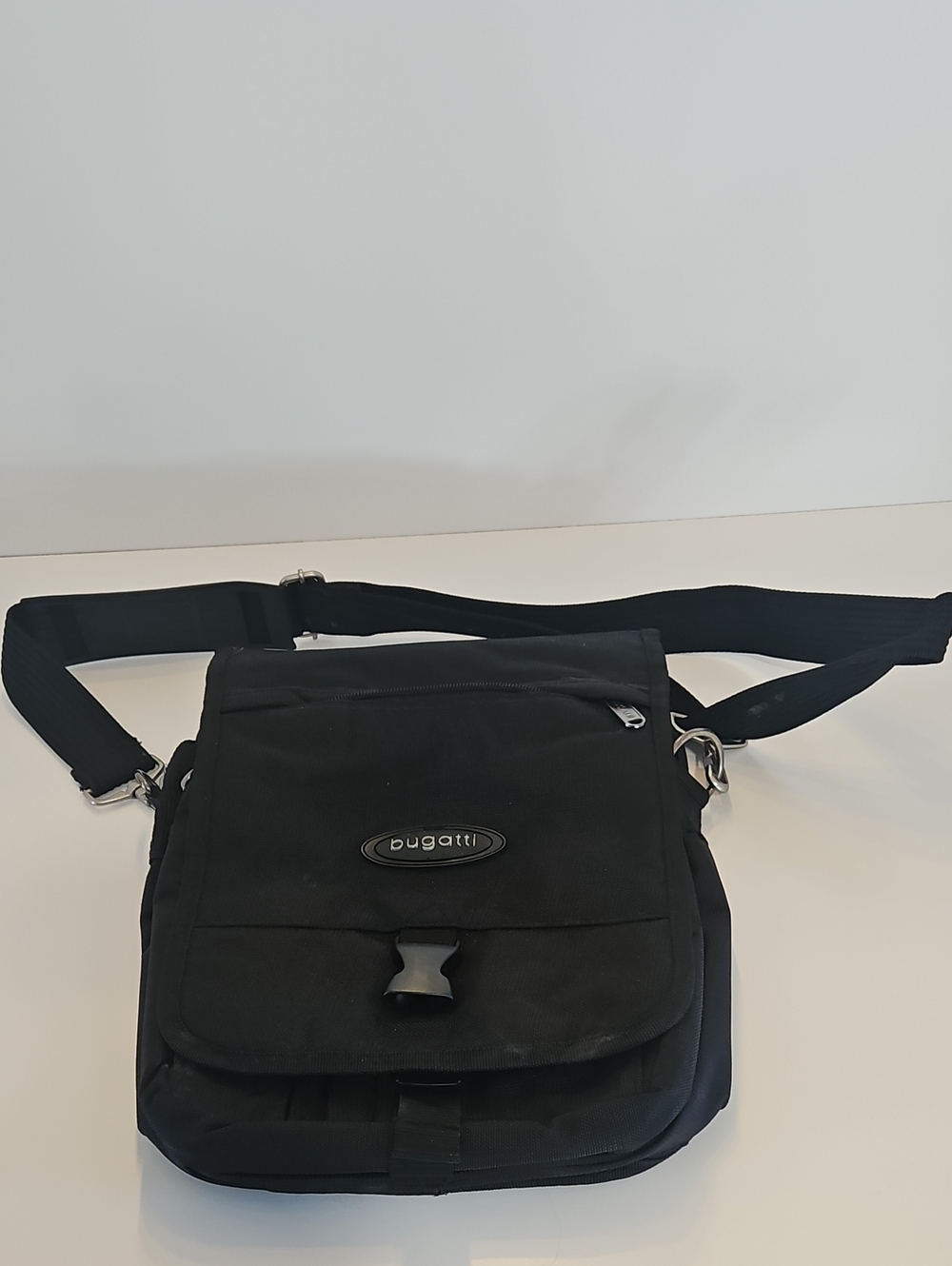 Bugatti Black Men's Messenger Crossbody Bag